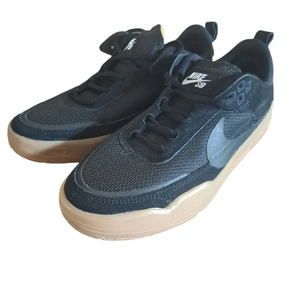 Nike SB Day One Big Kids Skate Shoes Sneakers Various Sizes NEW with Box Black