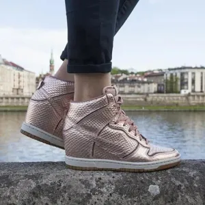 Nike Sky Hi Dunk Wedge High Top Sneakers Lace Up Snake Metallic Rose Gold Size 6
