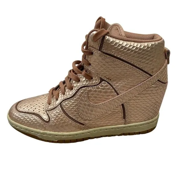 Nike Sky Hi Dunk Wedge High Top Sneakers Lace Up Snake Metallic Rose Gold Size 6