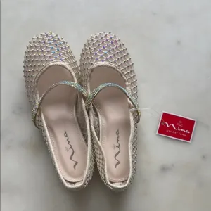 Nina Girls comfort ballet flats with Rhinestone Detail