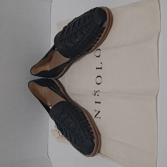 Nisolo Black Leather Huarache Loafers Size 11 Sleek Slip-On Design New In Box