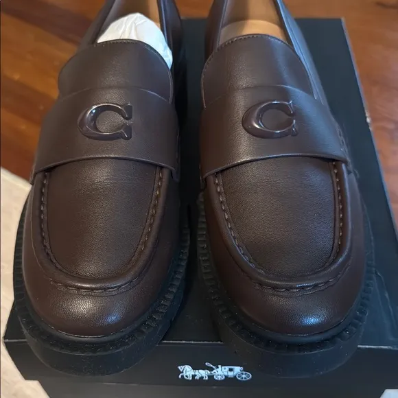 NWB Coach Women’s Leah Loafer. 8.5 B maple color