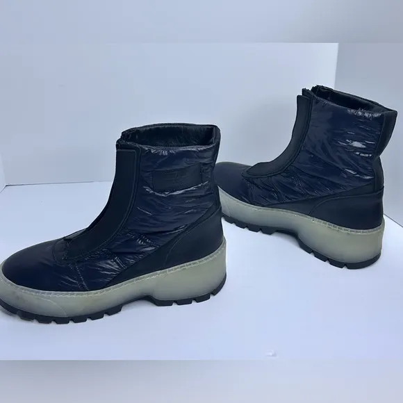 NWOB Aquatalia Amii Quilted Boots Black Nylon Chunky Lug Sole Weatherproof