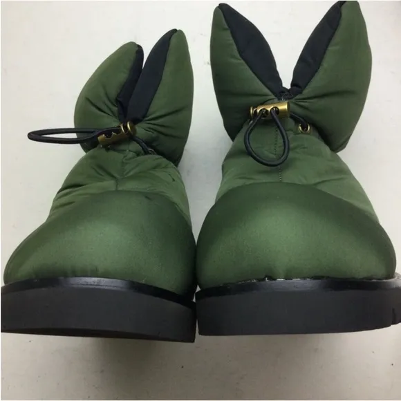 NWOB J Crew Elsa Quilted Puffed Toggle PrimaLoft Green Winter Boots Size 8