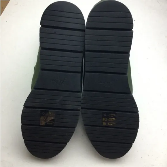 NWOB J Crew Elsa Quilted Puffed Toggle PrimaLoft Green Winter Boots Size 8