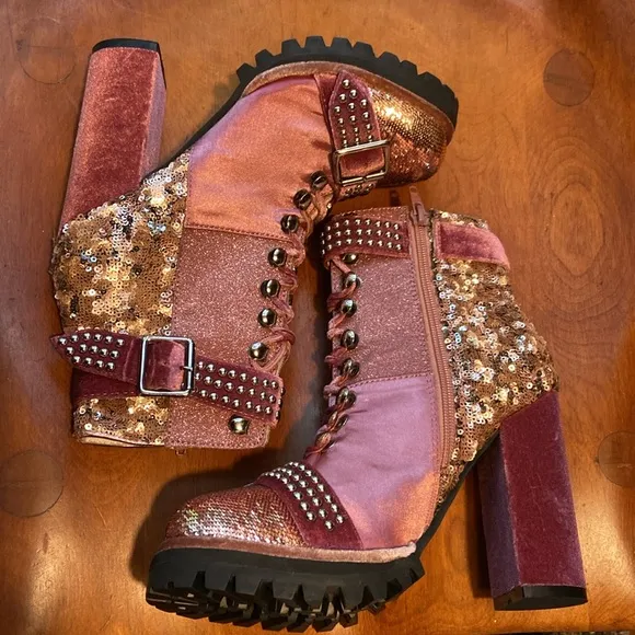 NWOB Jeffrey Campbell Lilith 2 Block Heel Boots Pink Patchwork Women's Size 6.5