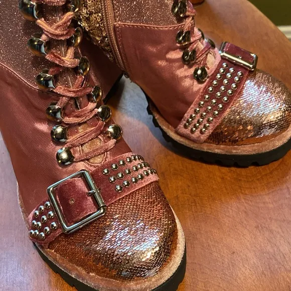 NWOB Jeffrey Campbell Lilith 2 Block Heel Boots Pink Patchwork Women's Size 6.5