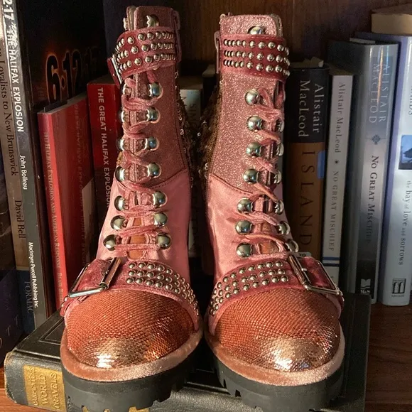NWOB Jeffrey Campbell Lilith 2 Block Heel Boots Pink Patchwork Women's Size 6.5