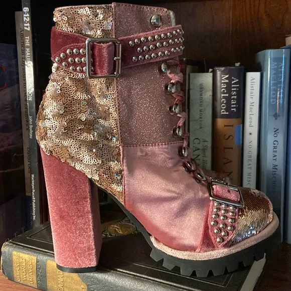 NWOB Jeffrey Campbell Lilith 2 Block Heel Boots Pink Patchwork Women's Size 6.5