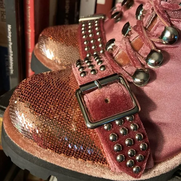 NWOB Jeffrey Campbell Lilith 2 Block Heel Boots Pink Patchwork Women's Size 6.5