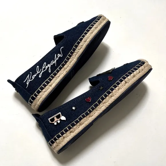 NWOB KARL LAGERFELD Malvie Denim Embellished Espadrilles Enamel Pins Size 9.5