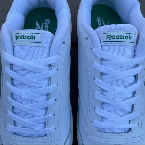 NWOB Reebok Club white green Sneakers Size 12