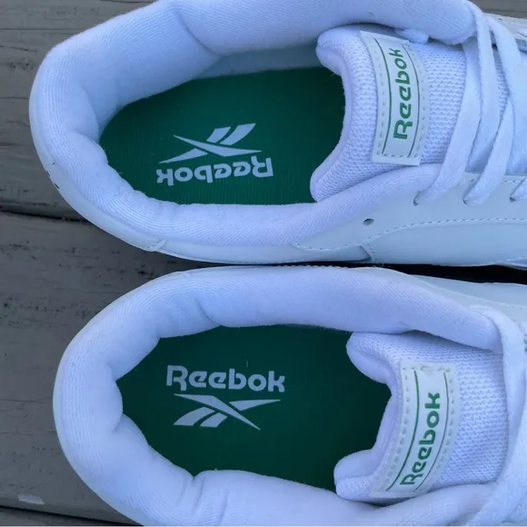 NWOB Reebok Club white green Sneakers Size 12