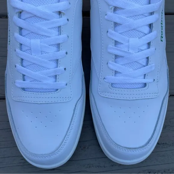 NWOB Reebok Club white green Sneakers Size 12