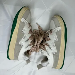 NWOB Steve Madden Women's Roaring Fashion  White/Green  Sneakers Size 9M
