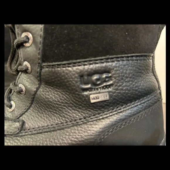 NWOB UGG Adirondack III Waterproof Leather &amp; Suede Winter Boots Womens Size 9