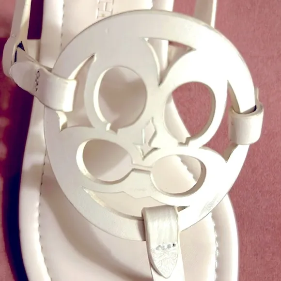 🔥NWOT Coach womens NCO like new cream/white sandals flats is size five 5.5