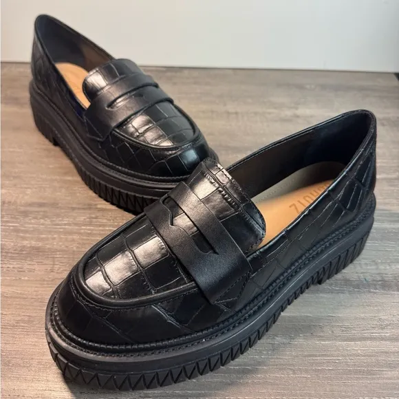 NWOT Schutz Viola Croc Embossed Loafers size 6.5 $118