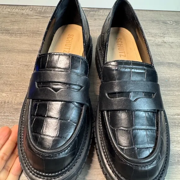 NWOT Schutz Viola Croc Embossed Loafers size 6.5 $118