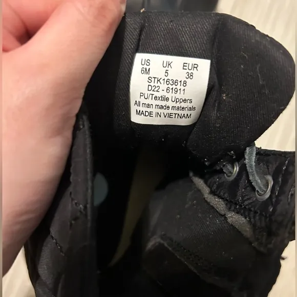 NWOT Sperry Women's Black Quilted Duck Boots