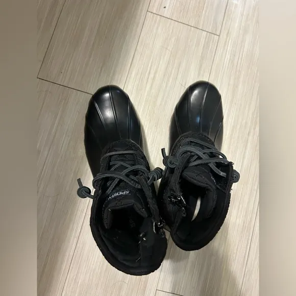 NWOT Sperry Women's Black Quilted Duck Boots