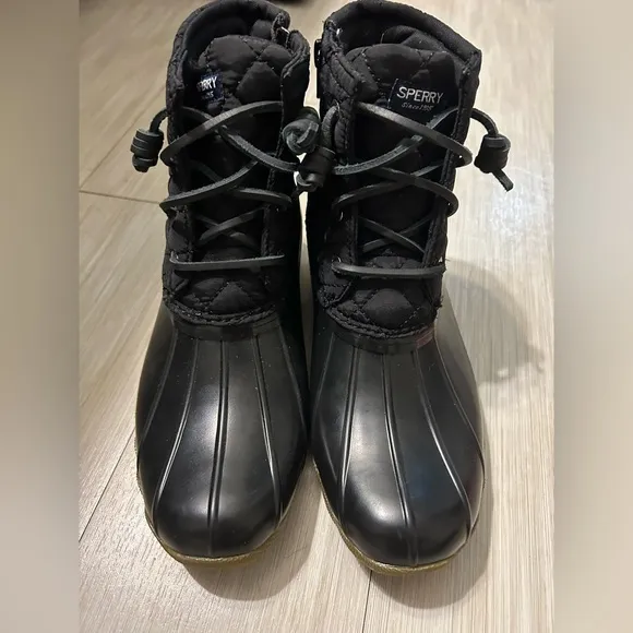 NWOT Sperry Women's Black Quilted Duck Boots