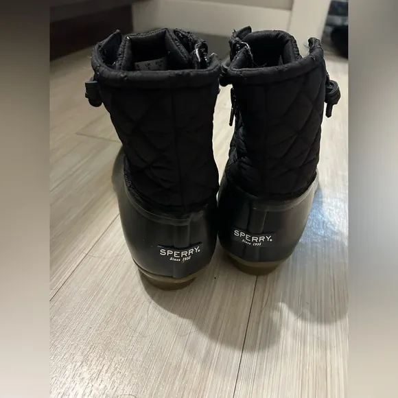 NWOT Sperry Women's Black Quilted Duck Boots