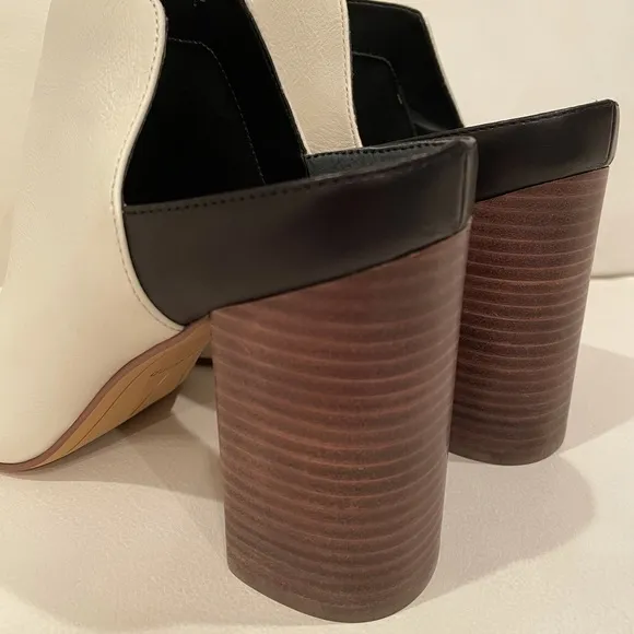 NWT 9 DOLCE VITA Renly ivory white mule slip on leather block heel 4.5” in box