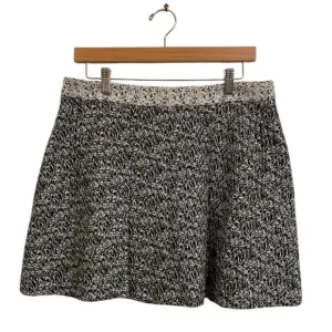 NWT Banana Republic Black and White Boucle Knee Length Skirt Size 12