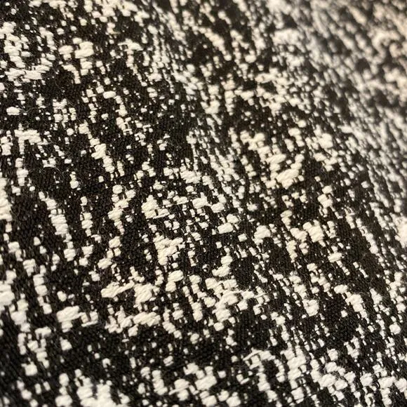NWT Banana Republic Black and White Boucle Knee Length Skirt Size 12