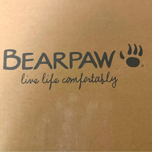 NWT Bearpaw Black Boots