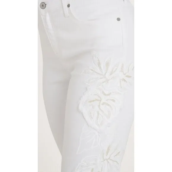 NWT Chico’s White Embroidered Jeans Ankle Girlfriend So Slimming Beaded Size 14P