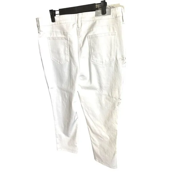 NWT Chico’s White Embroidered Jeans Ankle Girlfriend So Slimming Beaded Size 14P