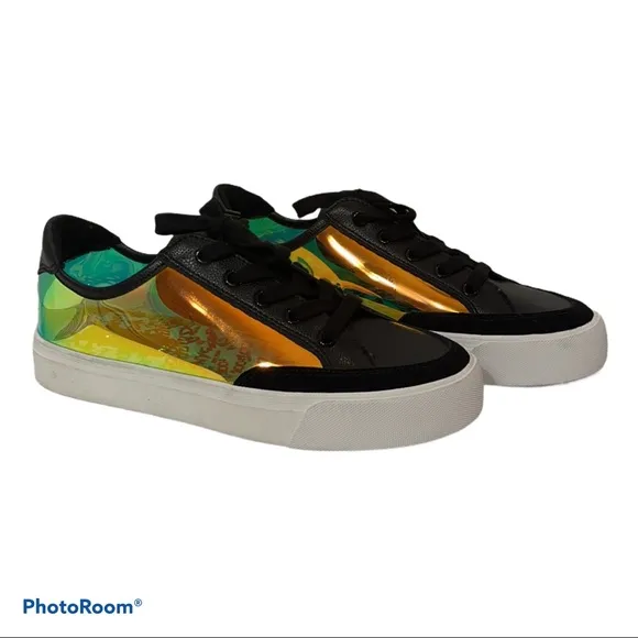 NWT DKNY Ressi Clear Lace Up Fashion Sneakers 8.5