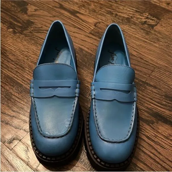 NWT FREE PEOPLE Lyra Lug Sole Loafers