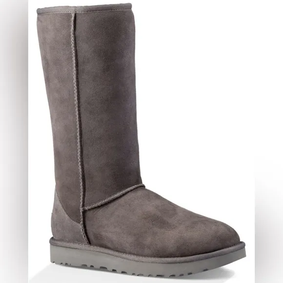 NWT UGG CLASSIC TALL II FOR WOMEN in GREY SIZE 10