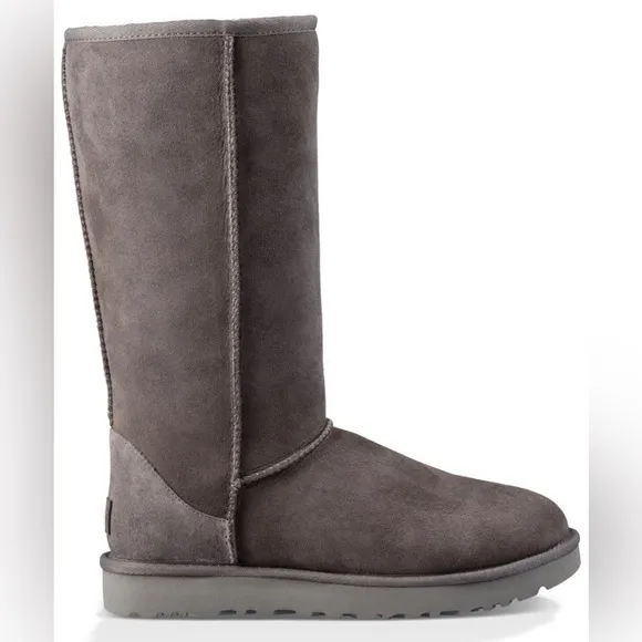 NWT UGG CLASSIC TALL II FOR WOMEN in GREY SIZE 10