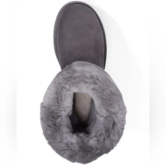 NWT UGG CLASSIC TALL II FOR WOMEN in GREY SIZE 10
