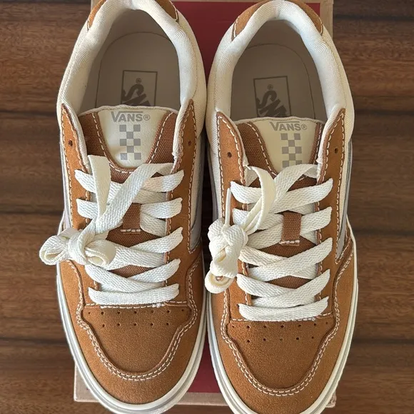 NWT Vans Women's Caldrone Trainers Sneaker, brown sugar/marshmallow, 9
