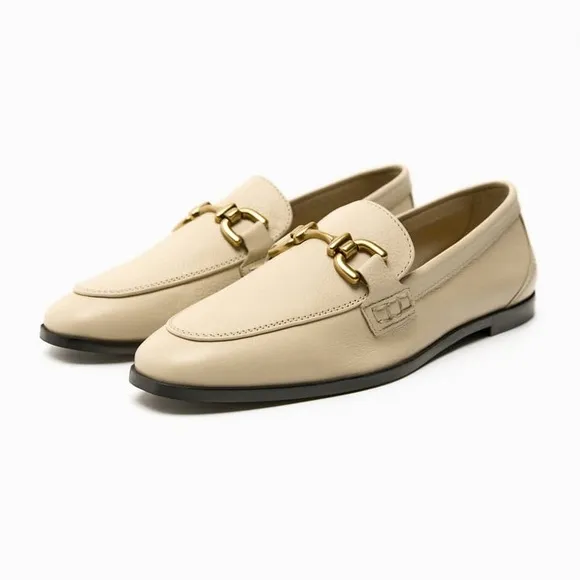 NWT. Zara Cream Soft Leather Loafers with Metal Buckle. Size 10.