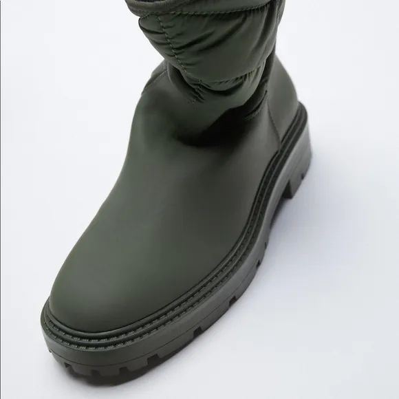 NWT. Zara Green Quilted Rubberized Low Heel Ankle Boots. Size 6.