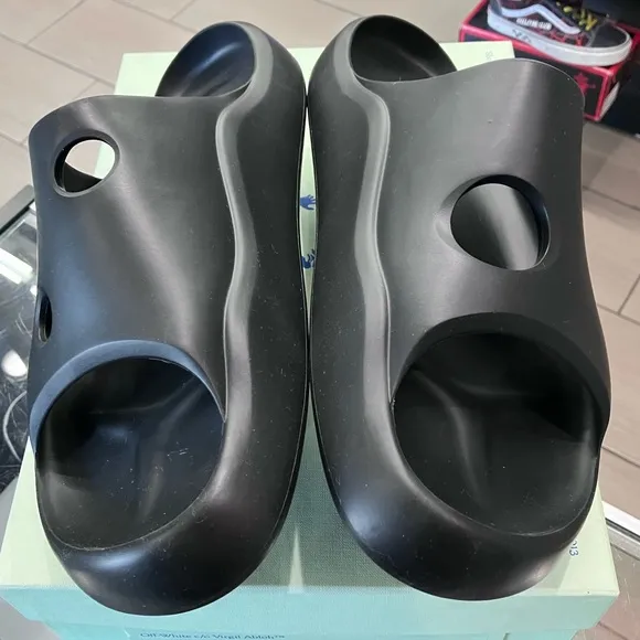 OFF-WHITE Meteor Rubber Slides Black (FW22)