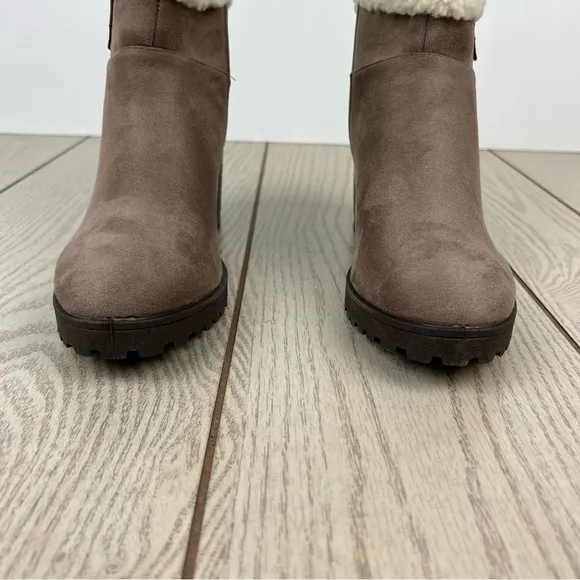 Olivia Miller Amy Women's Sherpa Cuff Ankle Boots 8.5 Sand (Tan/Taupe) $99