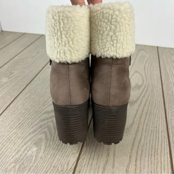 Olivia Miller Amy Women's Sherpa Cuff Ankle Boots 8.5 Sand (Tan/Taupe) $99