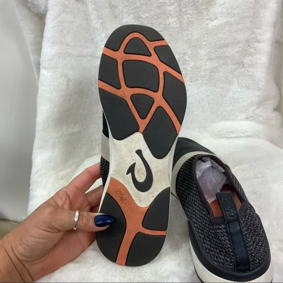 Oluakai Miki slip on sneakers. Size 7.5. Microfiber &amp; leather gray &amp; black