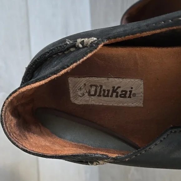 OluKai Men's Moloa Black Leather Loafers Slip On Shoes Sz 10