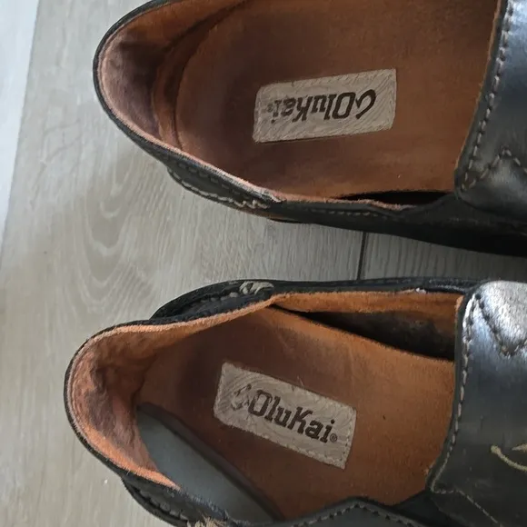OluKai Men's Moloa Black Leather Loafers Slip On Shoes Sz 10