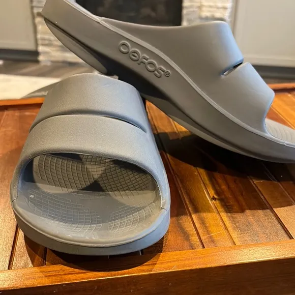 OOFOS Gray Sandals Slides with Cushioned Sole and Minimalist Design