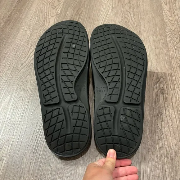 OOFOS OOahh Slide Sandals Men’s 12 Black Slip On Recovery Comfort‎ Support