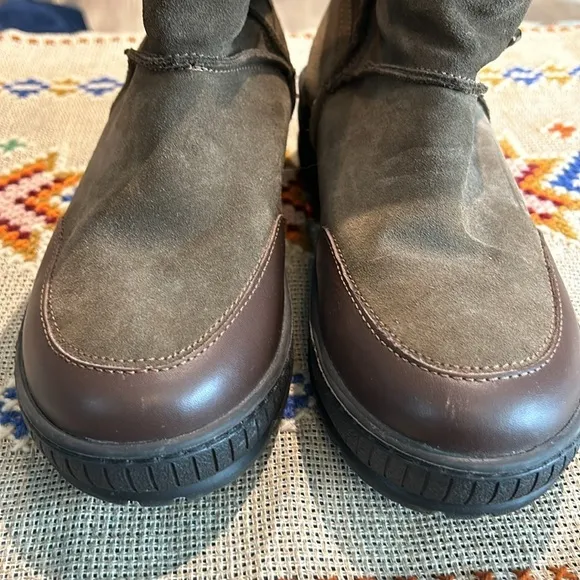 OTBT FANFARE IN DARK GREEN COLD WEATHER WOMENS BOOTS Size 9